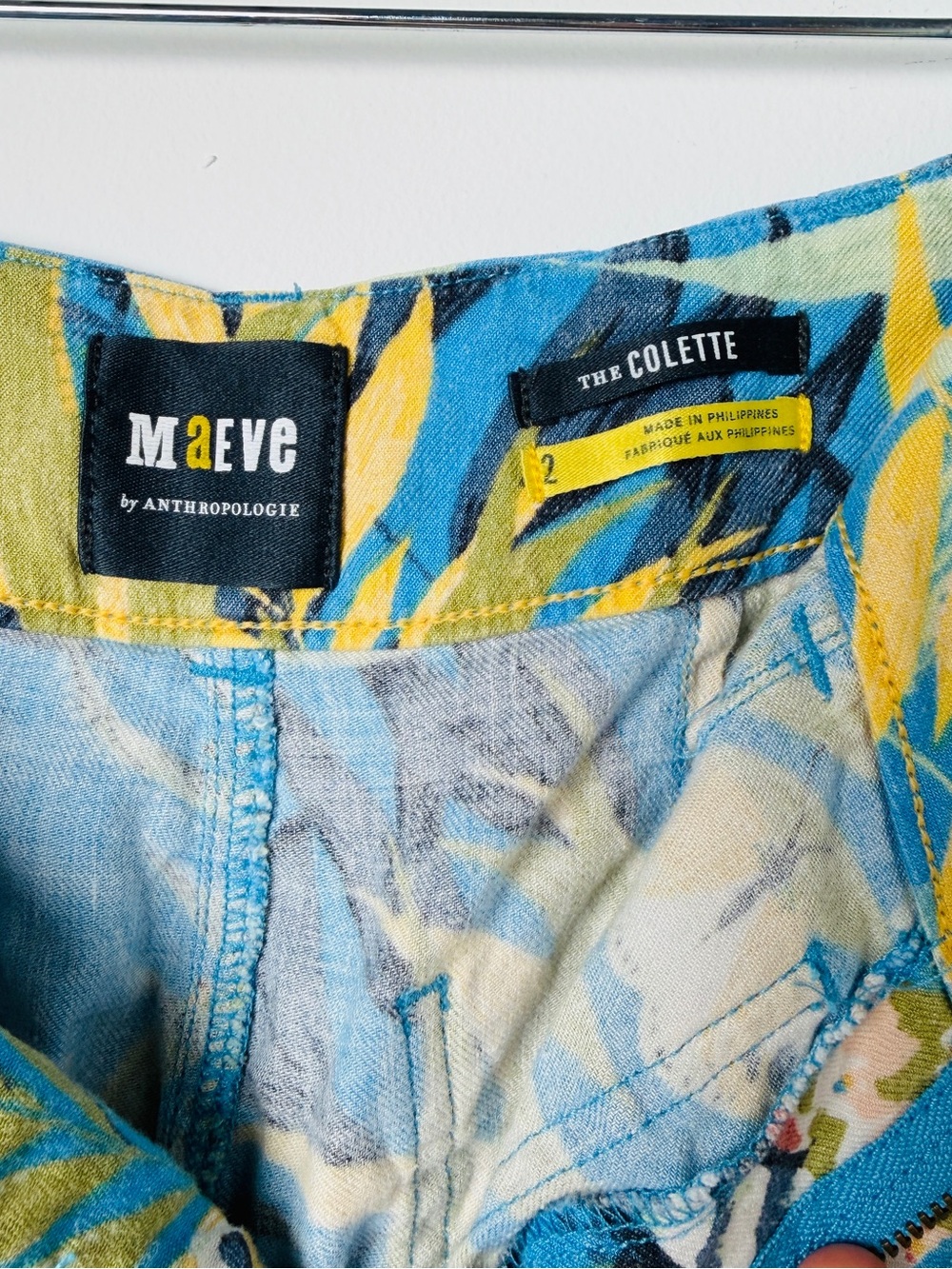 Colette Cropped Linen Wide-Leg Pants in Tropical Blue - Picture 8 of 16